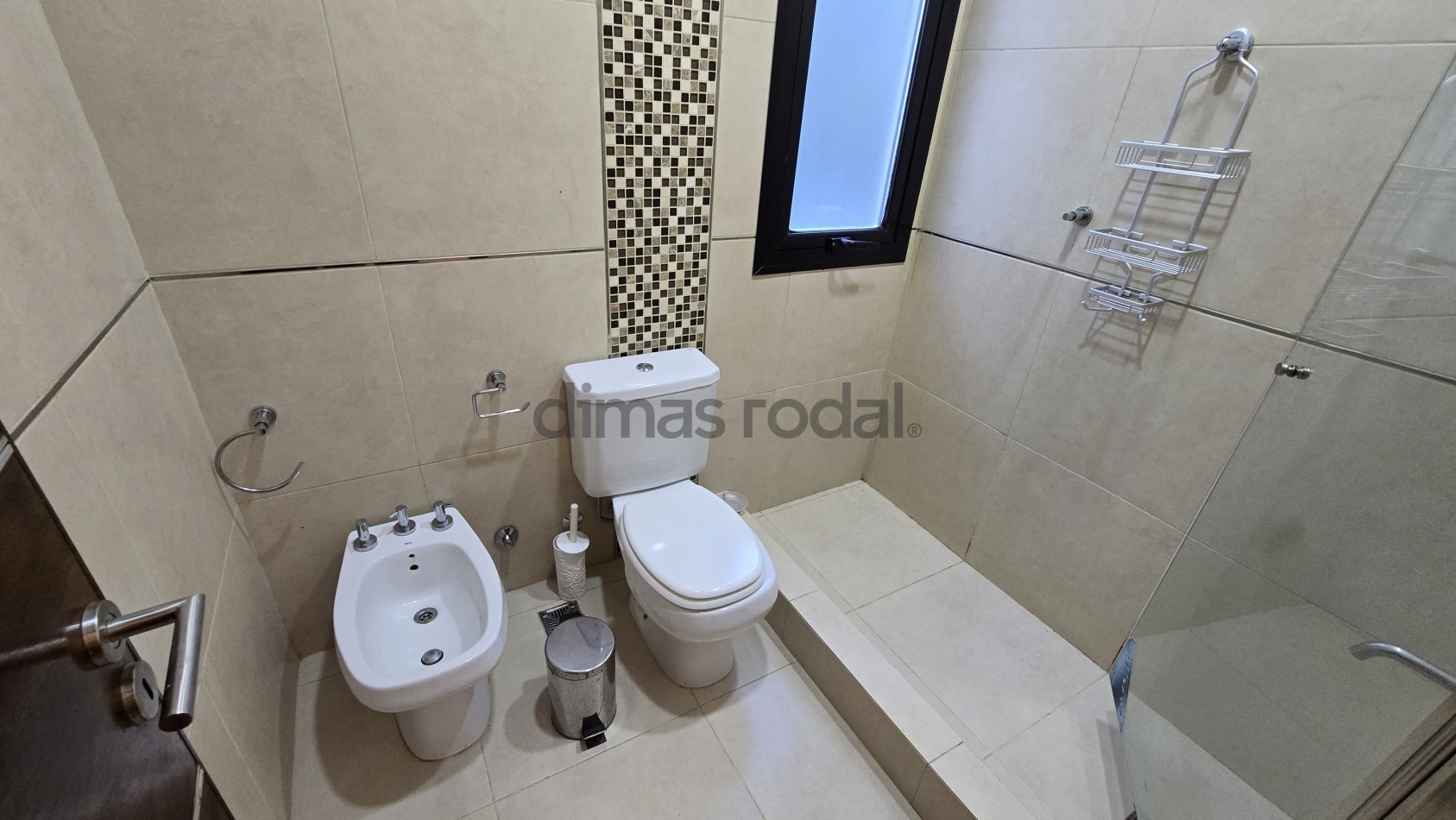 CASA EN VENTA EN COSTA ESMERALDA 3 DORMITORIOS
