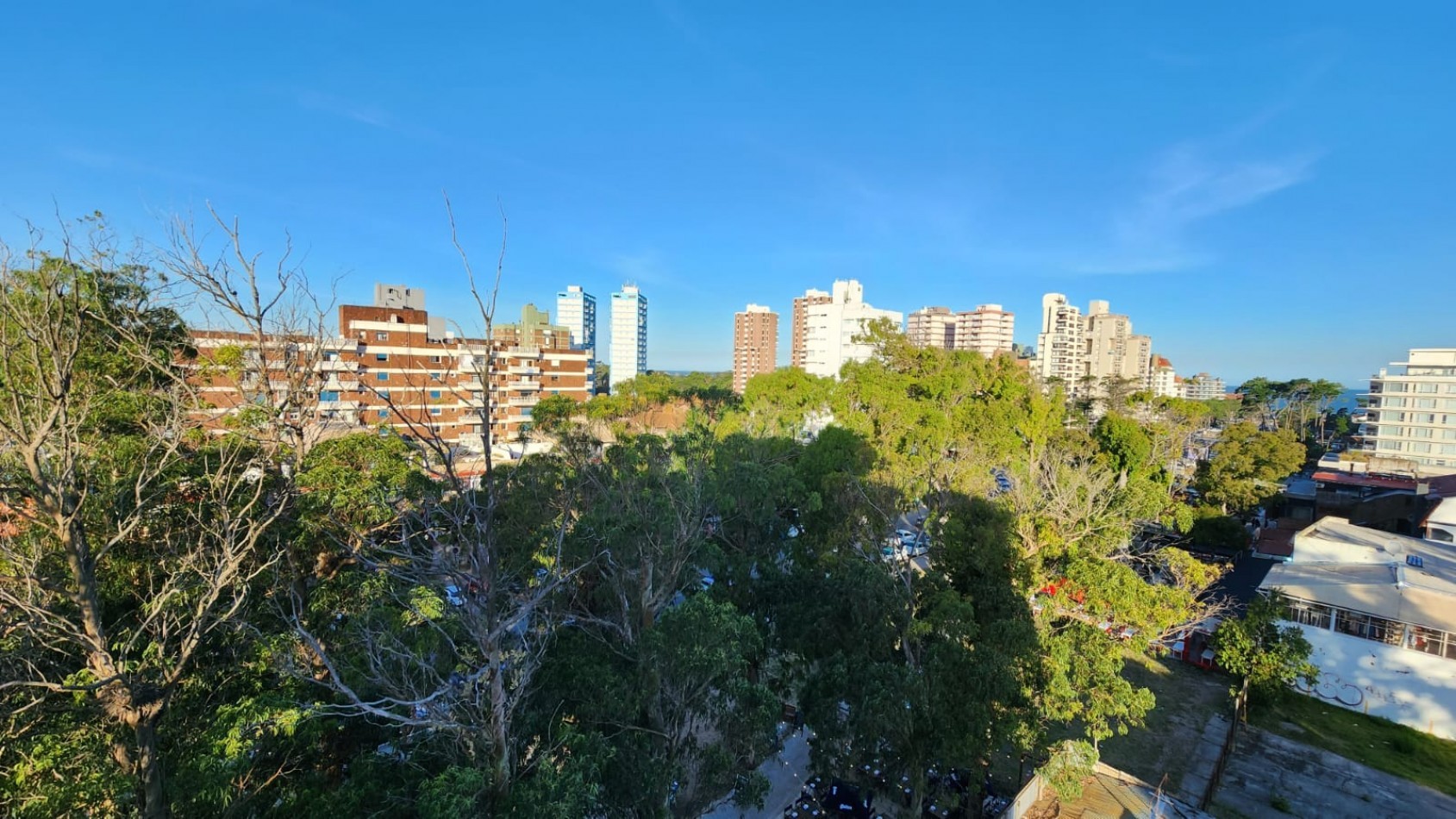 Excepcional Departamento de 4 ambientes Zona Centro
