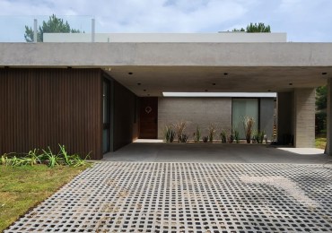 Excelente Casa en Costa Esmeralda ALQUILER